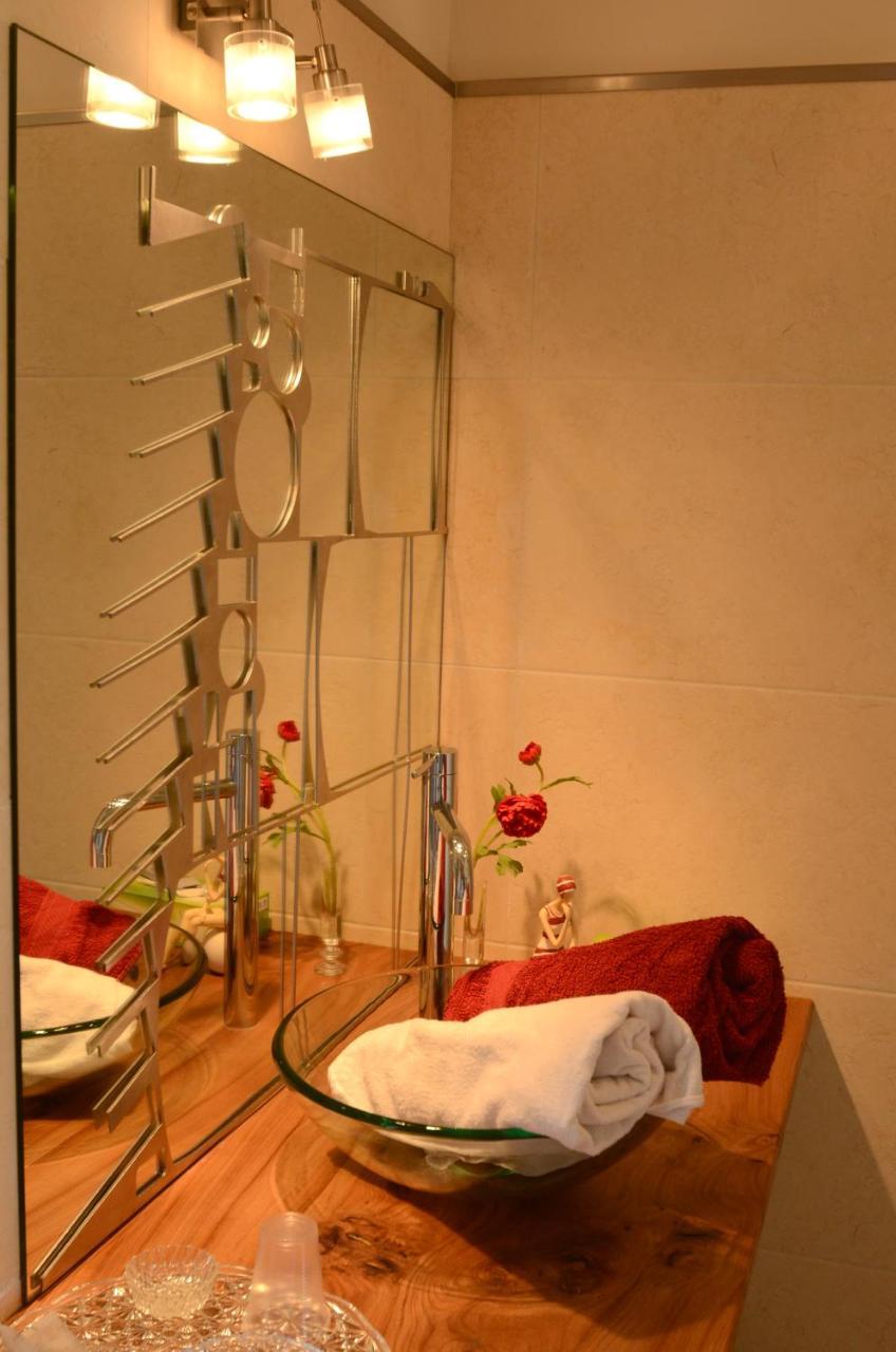 Chambres D'Hotes Au Gite De La Pommeraie Landeronde Bagian luar foto